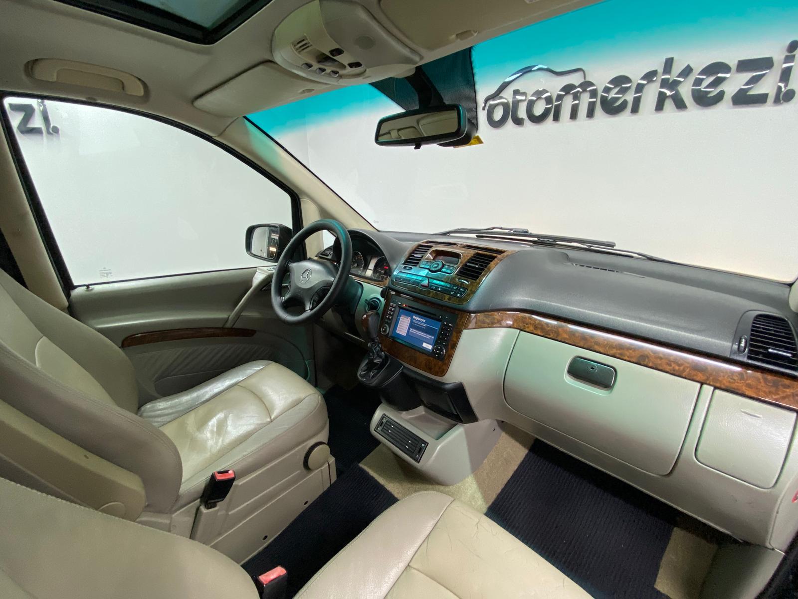 MERCEDES VIANO 16
